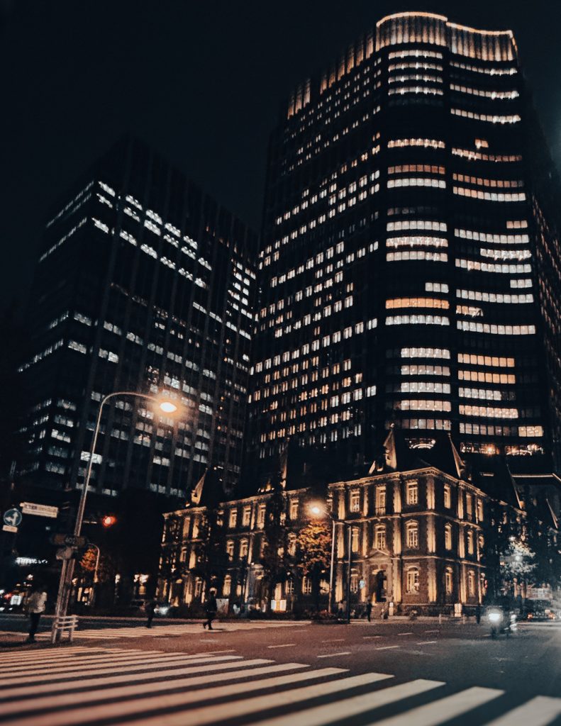 東京　丸の内　古いビルディング